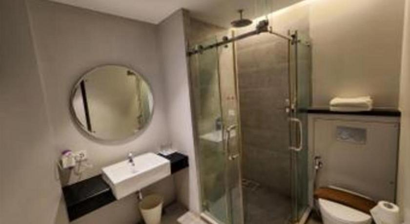 โฮเต็ล เซเมอร์แลง Hotel บันดุง ภายนอก รูปภาพ