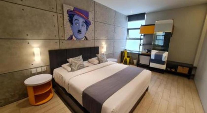 โฮเต็ล เซเมอร์แลง Hotel บันดุง ภายนอก รูปภาพ